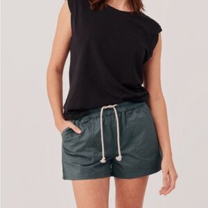EUC Pact Women’s Twill Drawstring Short Size M